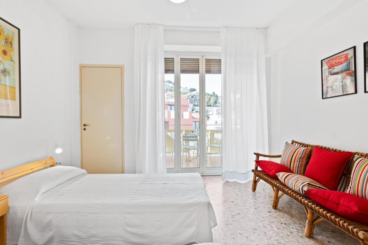 Aci Castello Seaview Apartment With Parking Extérieur photo