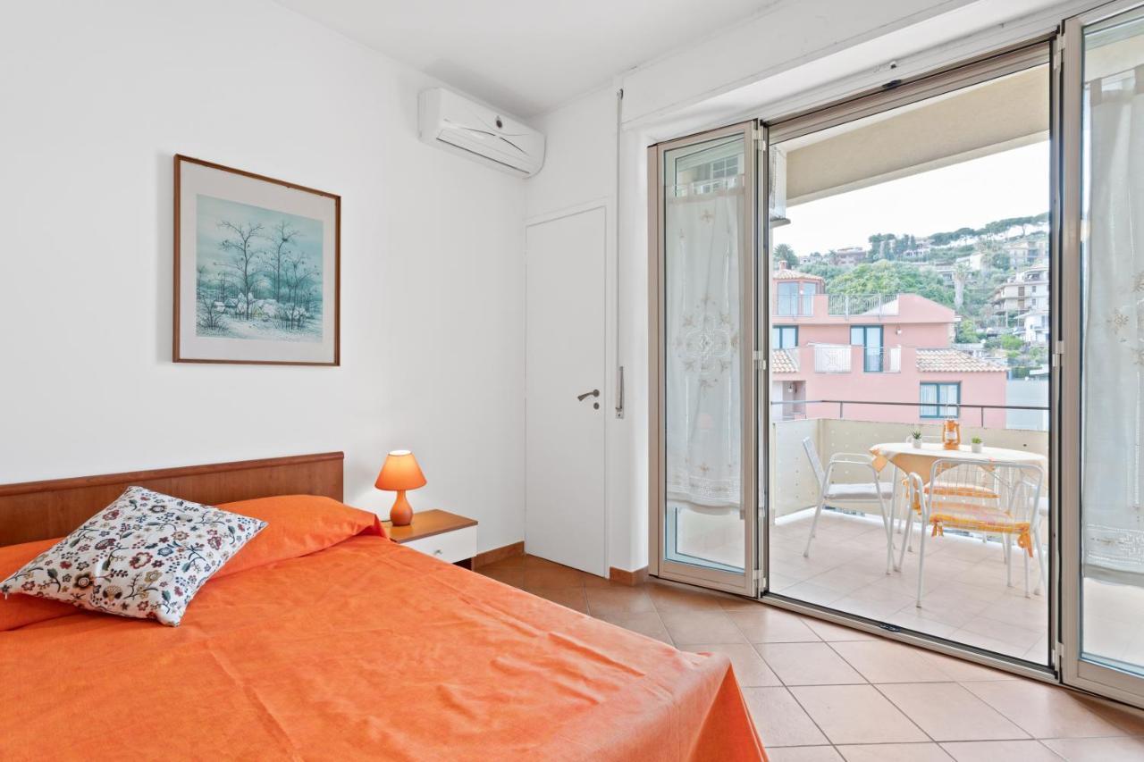 Aci Castello Seaview Apartment With Parking Extérieur photo