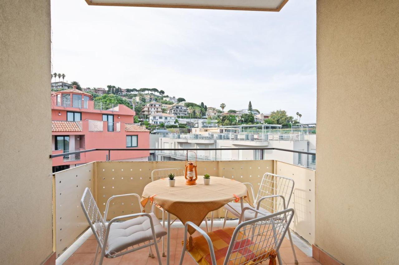 Aci Castello Seaview Apartment With Parking Extérieur photo